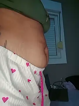 Su Duarte 1 online show from 5, 4, 2026