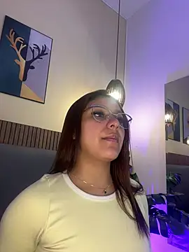 Snapshot of NicolleeEvanss chatting on 23, 6, 2026 NicolleeEvanss online show from 23, 6, 2026