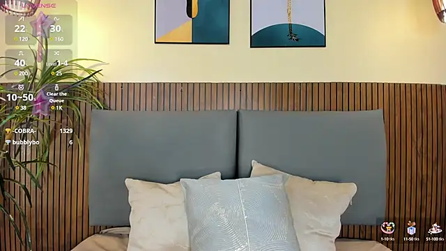 Snapshot of NicolleeEvanss chatting on 12, 3, 2025 NicolleeEvanss online show from 12, 3, 2025