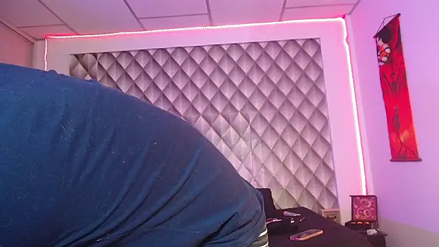 Snapshot of CoupleSwingerLatin chatting on 6, 6, 2026 CoupleSwingerLatin online show from 6, 6, 2026