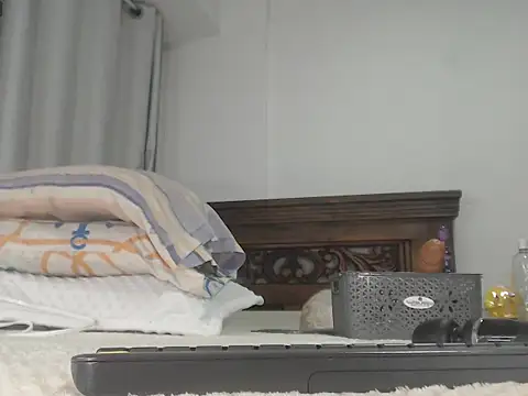 Karentatiana  online show from 8, 3, 2026