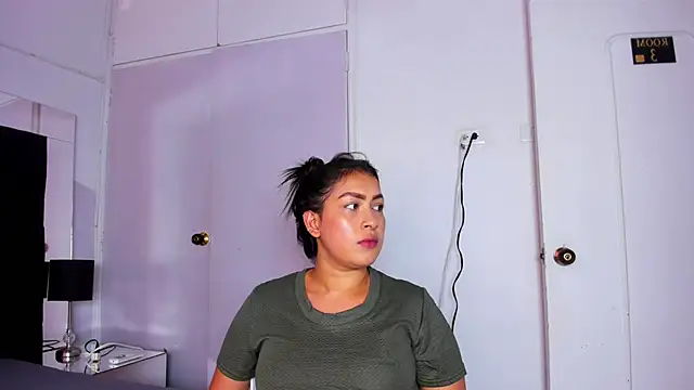 Miaa Garcia online show from 22, 3, 2025