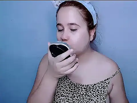 SubLayla01 online show from 17, 10, 2025