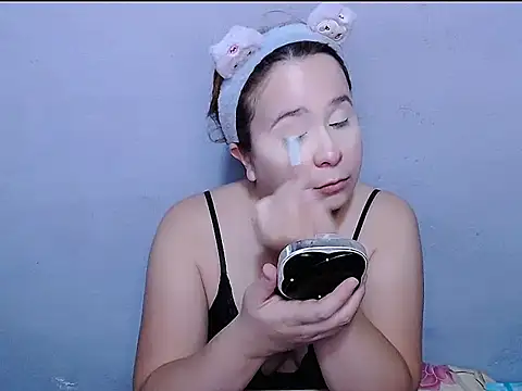 SubLayla01 online show from 15, 5, 2026