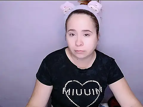 SubLayla01 online show from 9, 7, 2026