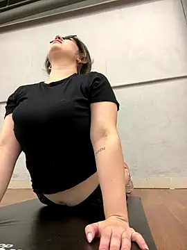 amooraaamoon online show from 8, 1, 2026