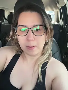 amooraaamoon online show from 10, 11, 2025