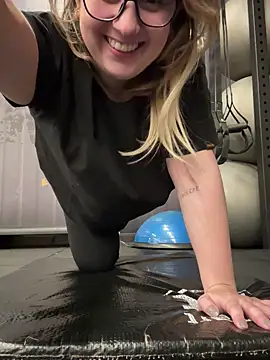 amooraaamoon online show from 21, 9, 2025