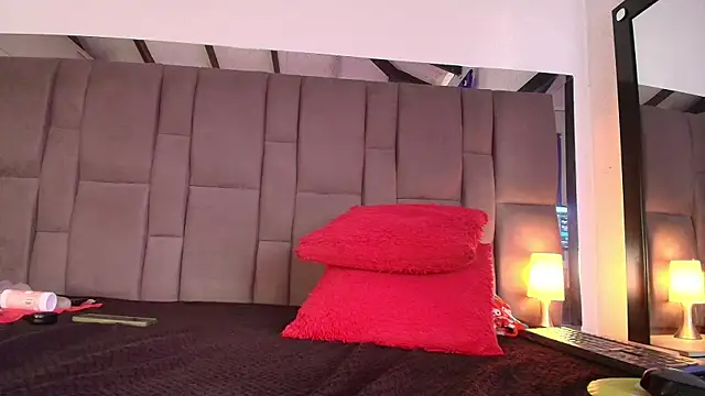 SELENA BIGBOOBS online show from 12, 5, 2026