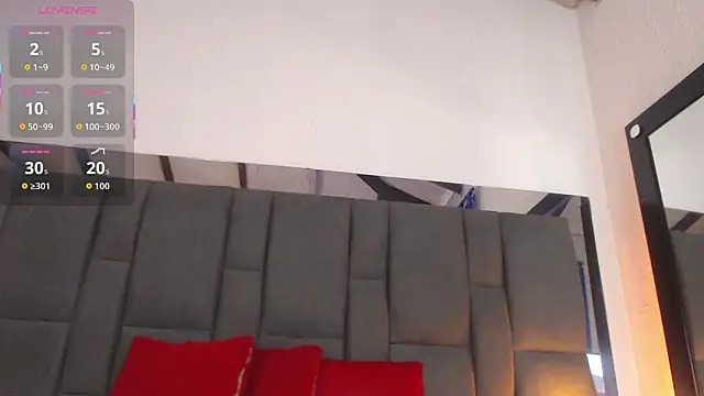 SELENA BIGBOOBS online show from 2, 3, 2026