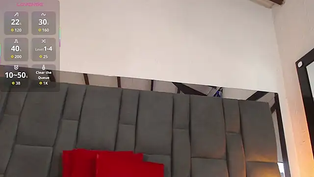 SELENA BIGBOOBS online show from 3, 10, 2025