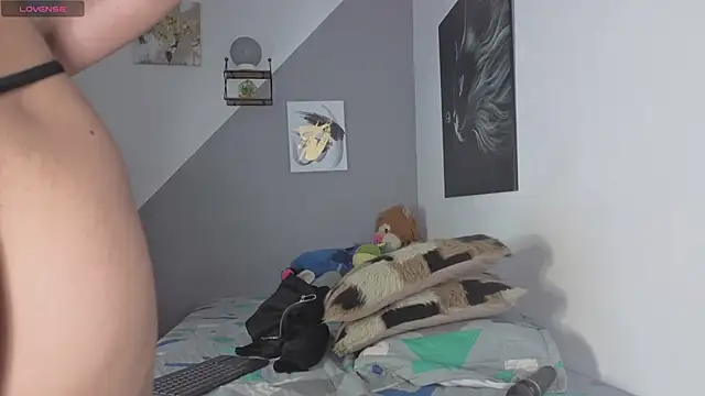 charlotte 002 online show from 26, 10, 2025