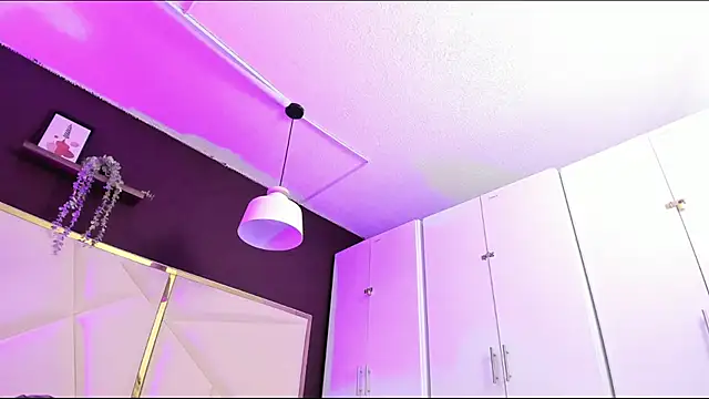 April bowie online show from 17, 1, 2026