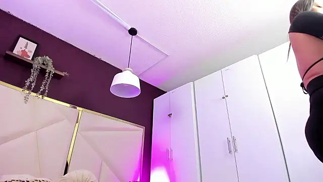 April bowie online show from 8, 1, 2026