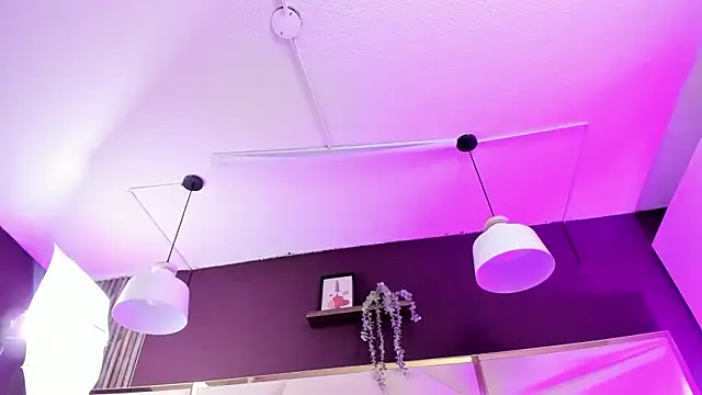 April bowie online show from 19, 3, 2026