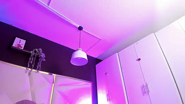 April bowie online show from 2, 4, 2026