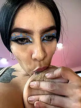 AbbyFtLuna online show from 11, 10, 2025