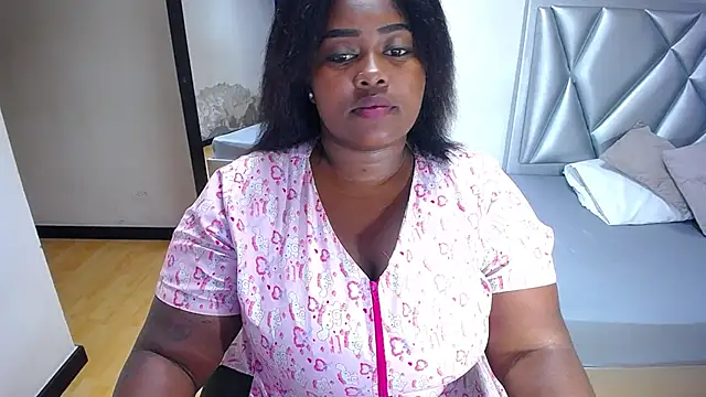 Snapshot of exotic_karmella chatting on 7, 3, 2025 exotic karmella online show from 7, 3, 2025