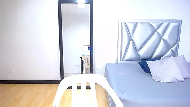 Snapshot of exotic_karmella chatting on 14, 10, 2025 exotic karmella online show from 14, 10, 2025