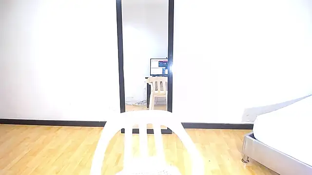 Snapshot of exotic_karmella chatting on 25, 9, 2025 exotic karmella online show from 25, 9, 2025