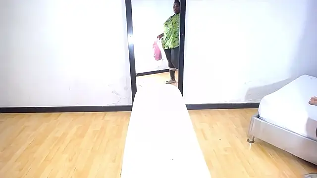 Snapshot of exotic_karmella chatting on 2, 10, 2025 exotic karmella online show from 2, 10, 2025