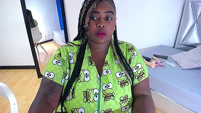 Snapshot of exotic_karmella chatting on 6, 10, 2025 exotic karmella online show from 6, 10, 2025