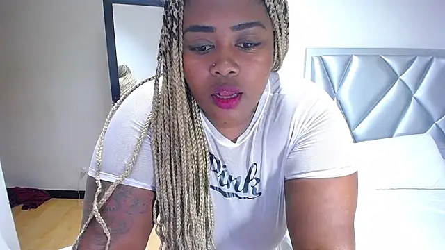 Snapshot of exotic_karmella chatting on 18, 3, 2025 exotic karmella online show from 18, 3, 2025