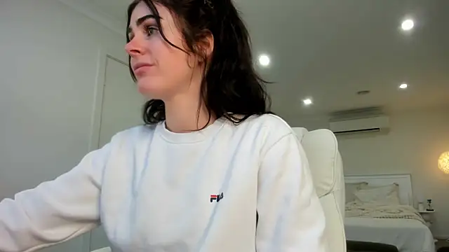 aus queen online show from 28, 9, 2025