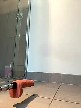 aus queen online show from 7, 1, 2026