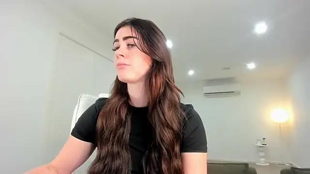 aus queen online show from 18, 10, 2025