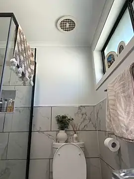 aus queen online show from 11, 3, 2025