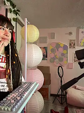 Snapshot of Hellen_dumont chatting on 8, 7, 2026 Hellen dumont online show from 8, 7, 2026