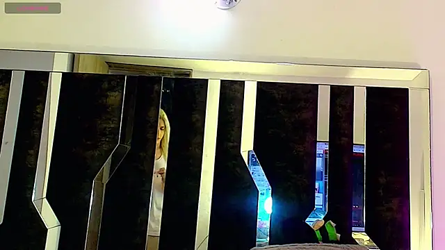 honey skin online show from 29, 3, 2026