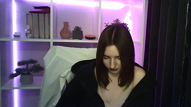 X Alisa online show from 27, 2, 2025