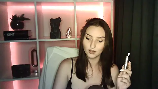 Snapshot of X_Alisa chatting on 4, 7, 2026 X Alisa online show from 4, 7, 2026