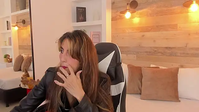 candy summer28 online show from 26, 11, 2025