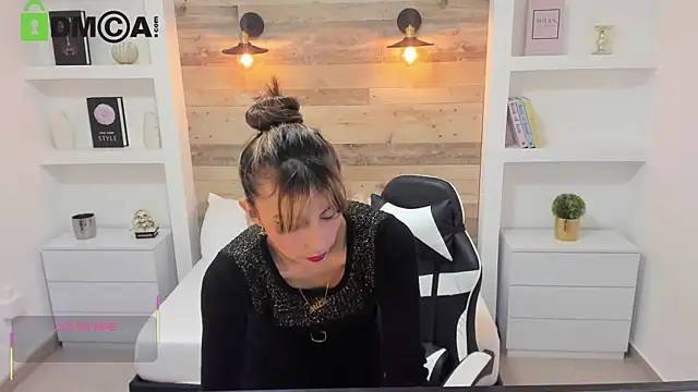 candy summer28 online show from 16, 10, 2025