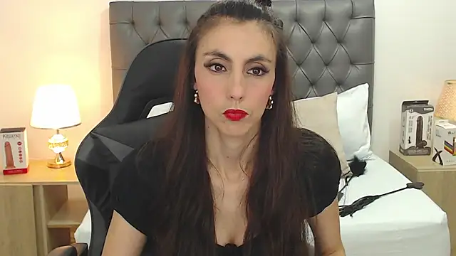 candy summer28 online show from 14, 3, 2025