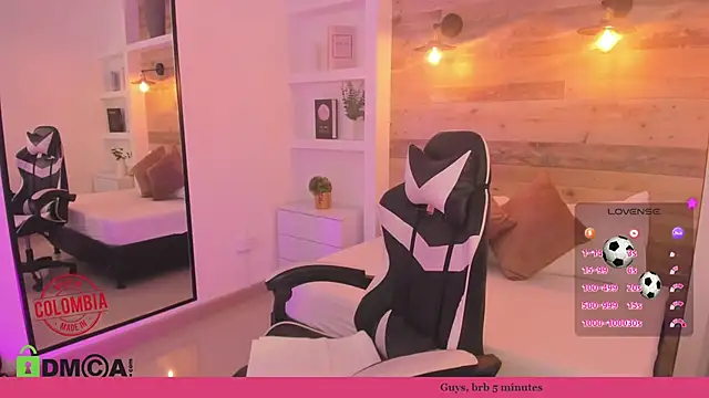 Snapshot of candy_summer28 chatting on 6, 7, 2026 candy summer28 online show from 6, 7, 2026