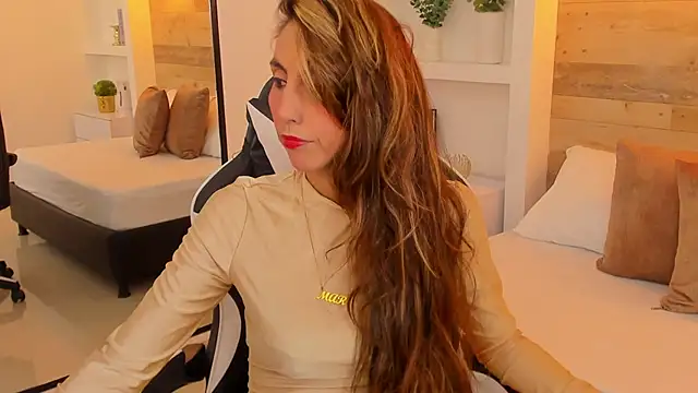 candy summer28 online show from 12, 11, 2025