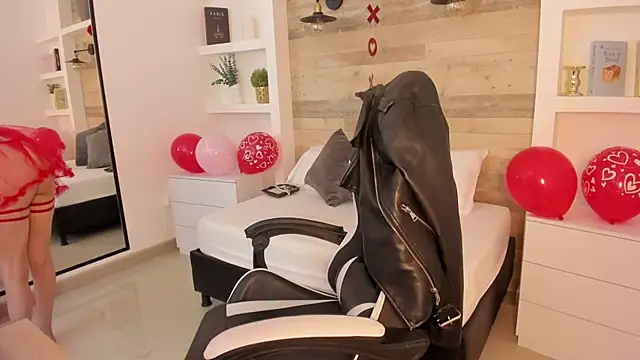 candy summer28 online show from 14, 2, 2026