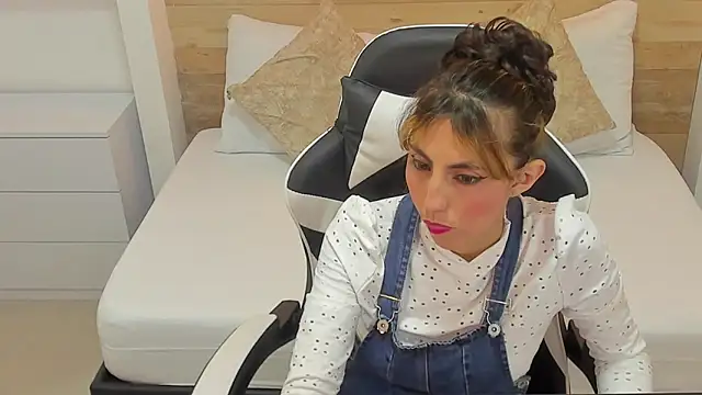 candy summer28 online show from 28, 10, 2025