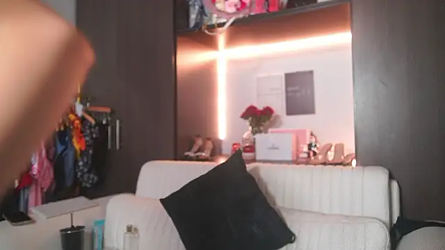 katlyn martins online show from 28, 3, 2026