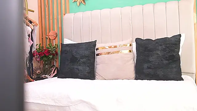 katlyn martins online show from 19, 9, 2025