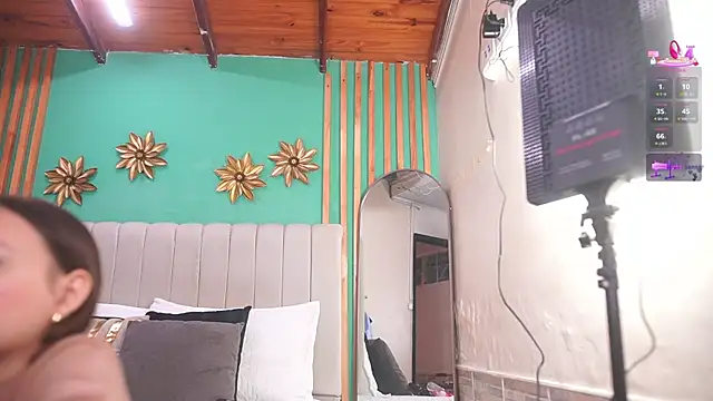 katlyn martins online show from 1, 12, 2025