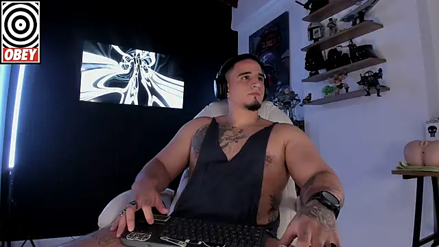 kingbear777 online show from 4, 10, 2025