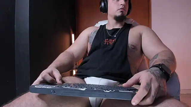 kingbear777 online show from 4, 3, 2026