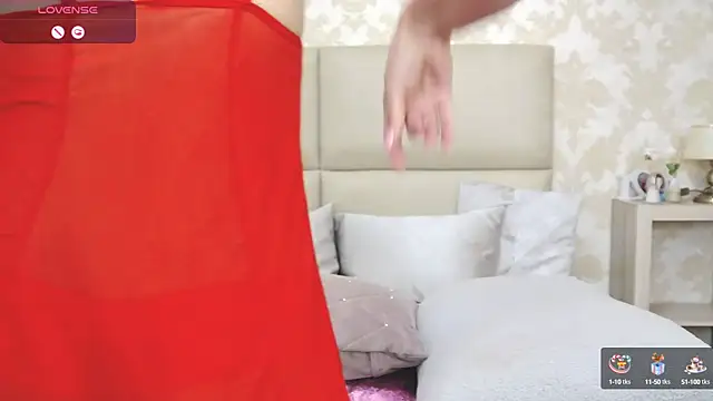 StaceyDarling online show from 23, 3, 2025