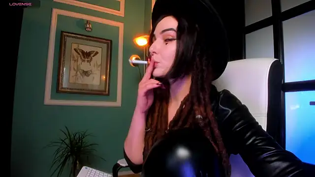 1Munique online show from 15, 11, 2025