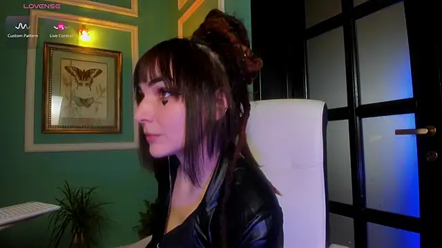 1Munique online show from 2, 12, 2025